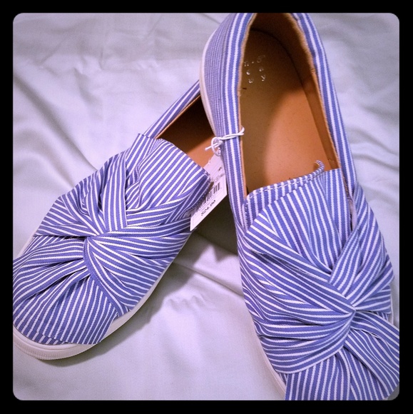 a new day Shoes - NWT Size 11 shoes